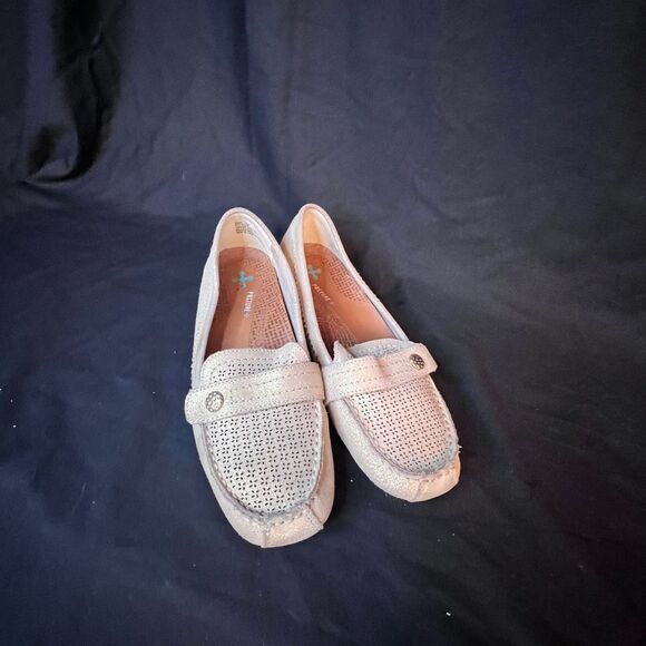 Baretraps Women's Oakes Moccasins Metallic Gold Suede loafer shoe Size 7.5‎ - Picture 7 of 12